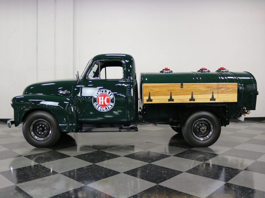 1952 Chevrolet 3600 Tanker Truck