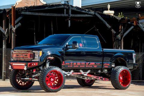 2017 ford f250 lariat lifted SEMA truck for sale