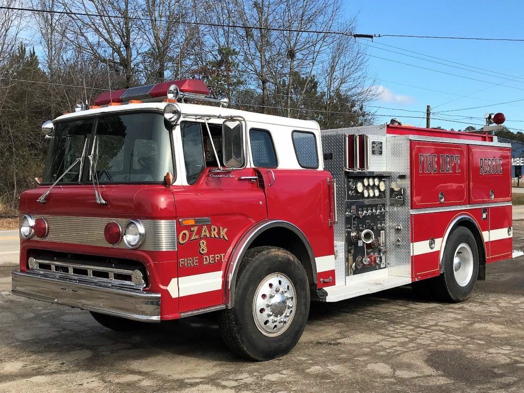 1987 Ford 8000 Fire Truck