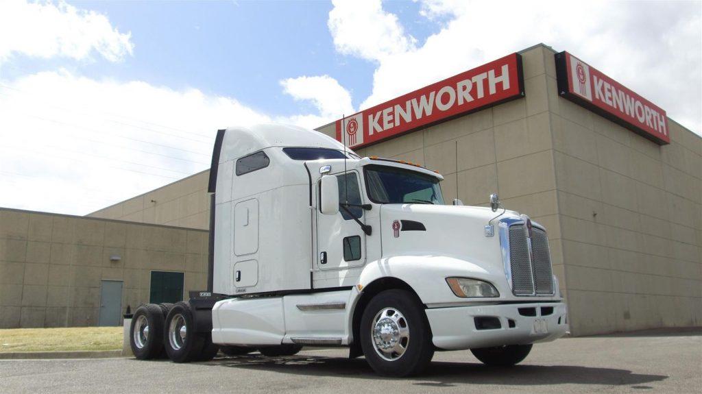 2014 Kenworth T660 Truck