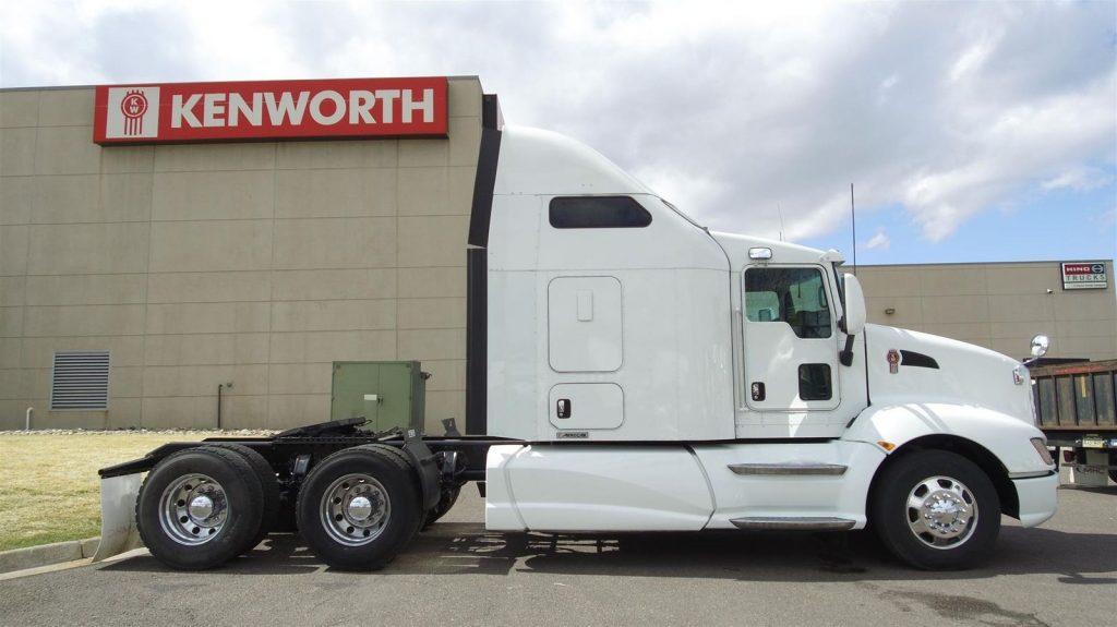2014 Kenworth T660 Truck