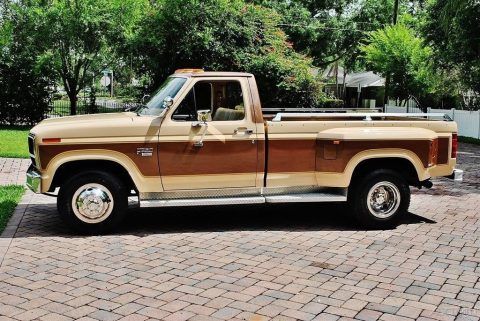 1985 Ford F 350 24k Original Miles Diesel 4 Speed Immaculate p.w for sale