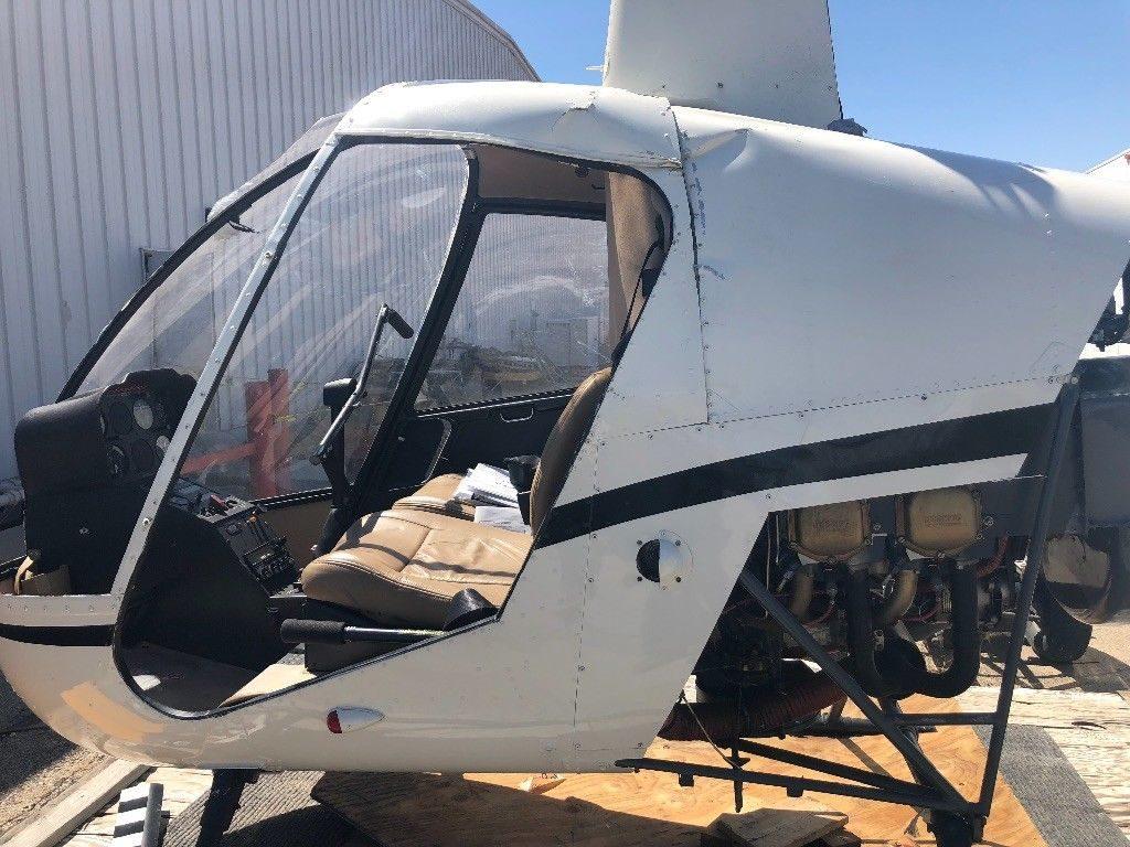Robinson R22 Helicopter Aircraft 2 seater