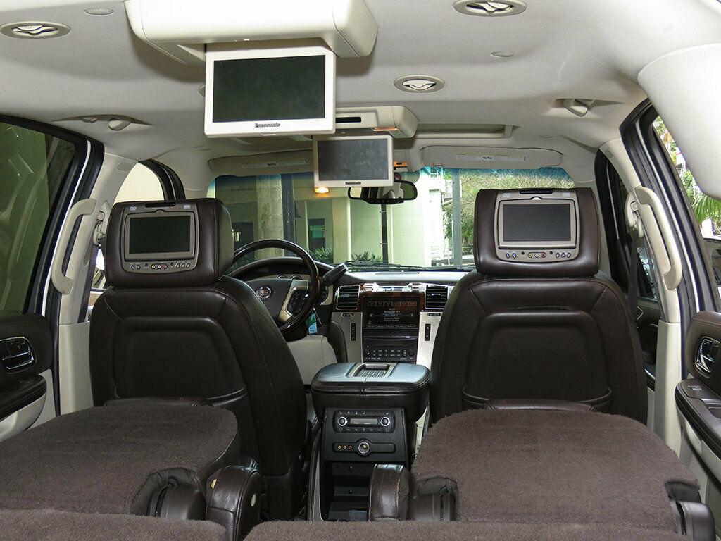 2011 Cadillac Escalade AWD 4dr Platinum Edition
