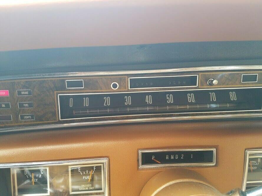 1977 Lincoln Town Car