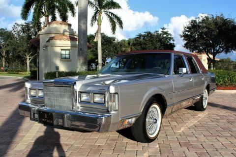 1988 Lincoln Town Car for sale
