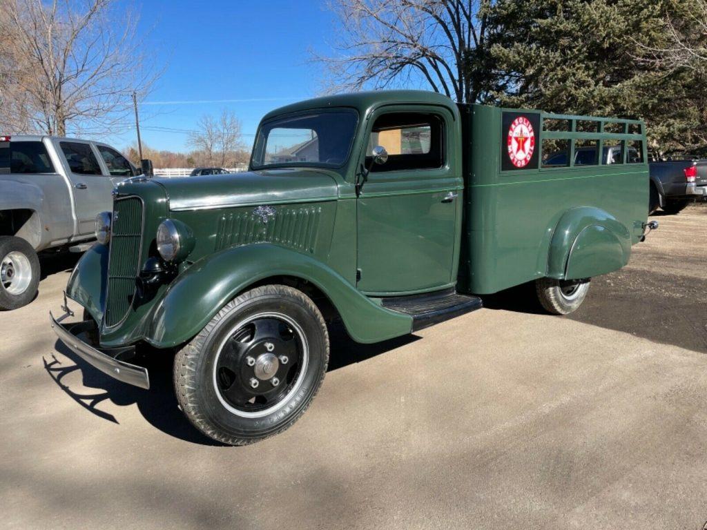 1935 Ford 1.5 Ton Truck