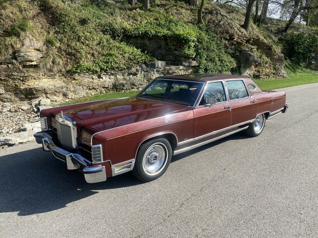 1979 Lincoln Town Car Moon roof