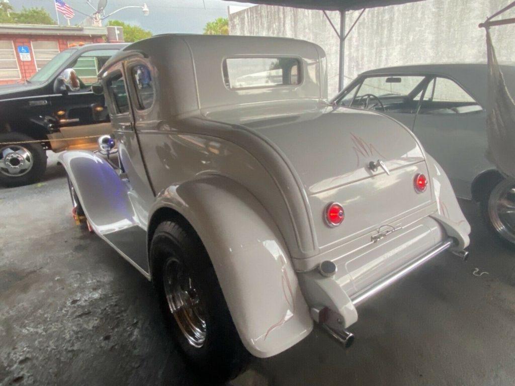 1930 Ford COUPE