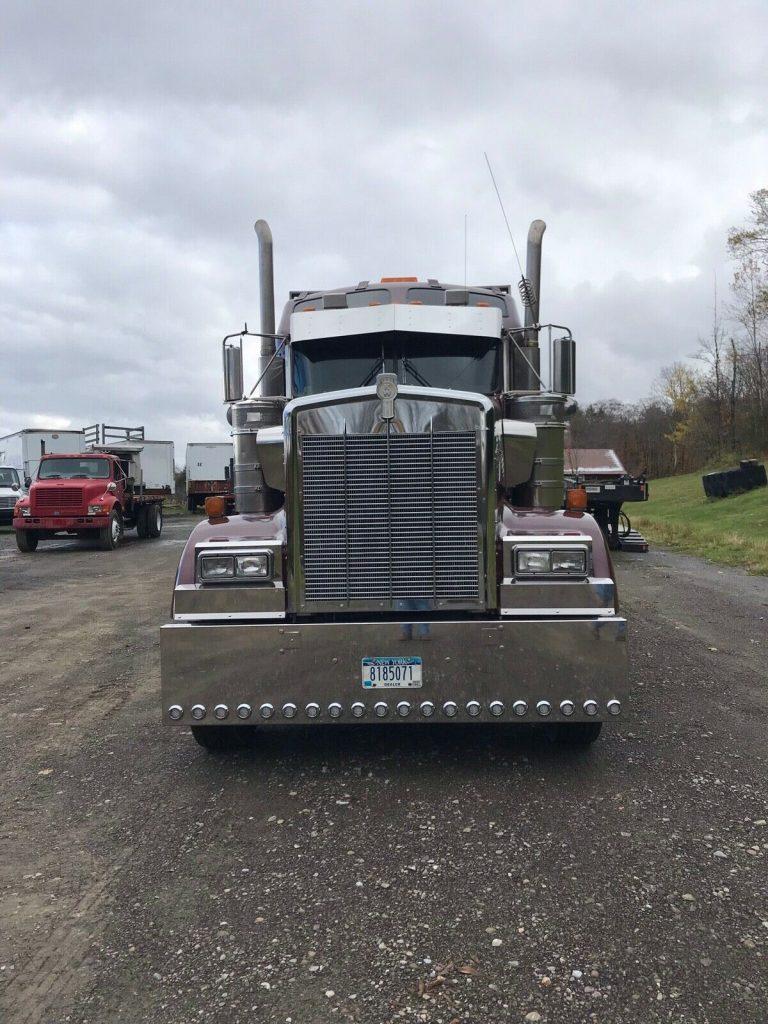 1996 Kenworth W900 L, 3406e Caterpillar Engine, Excellent Condition in and out