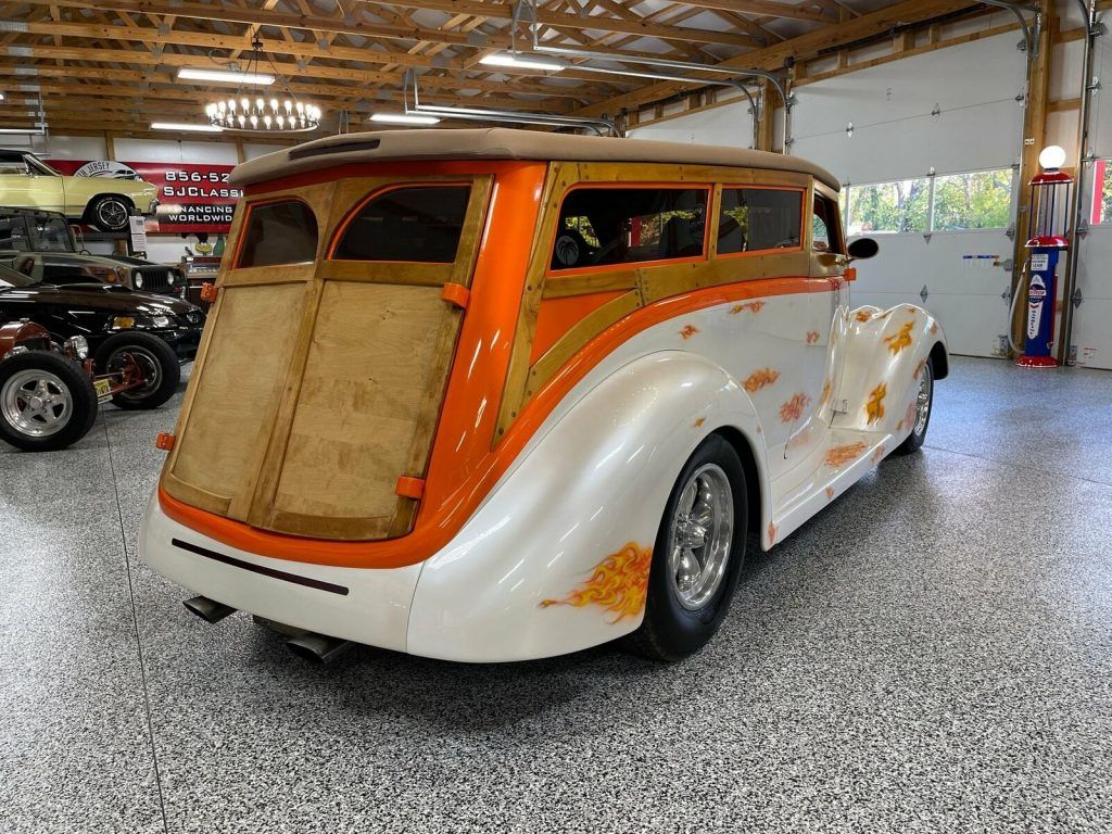 1937 Ford Woodie
