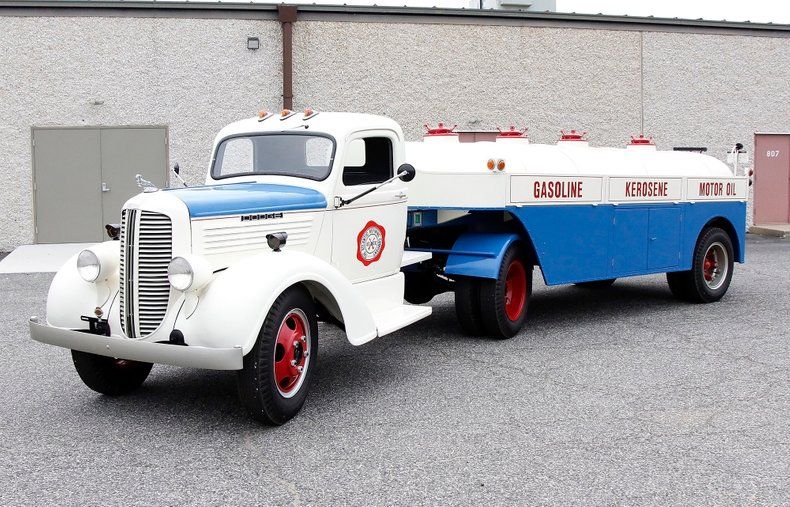 1938 Dodge RE31 Truck Tanker