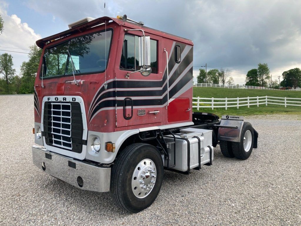 1977 Ford WT9000 Cabover, 290 Cummins, Air Ride, Runs Great, Rust Free!!