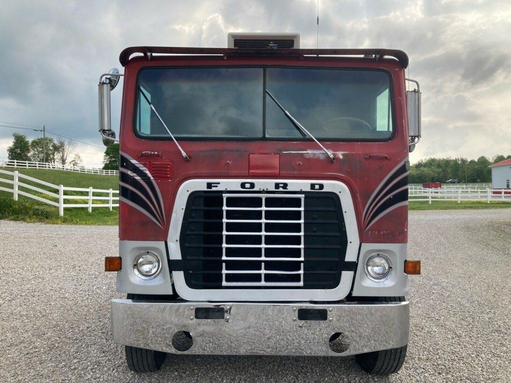 1977 Ford WT9000 Cabover, 290 Cummins, Air Ride, Runs Great, Rust Free!!