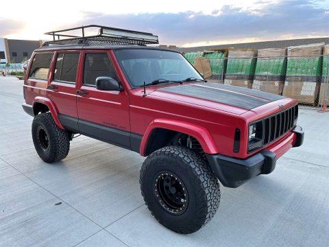 1999 Jeep Cherokee XJ &#8211; CLEAN &#8211; BUILT &#8211; SUPER LOW MILES! for sale