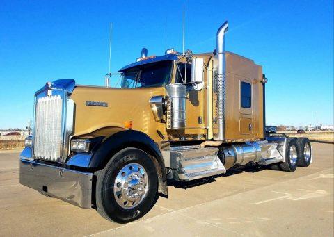 2017 Kenworth W900L for sale