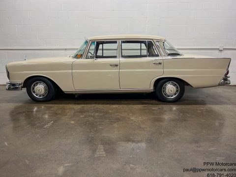 1966 Mercedes-Benz 200-Series for sale
