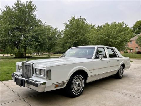 1986 Lincoln Town Car for sale
