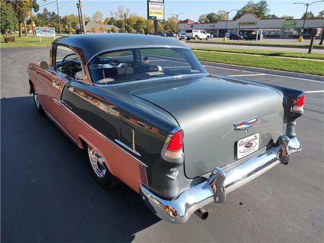 1955 Chevrolet Bel Air Hardtop – 2 Door door