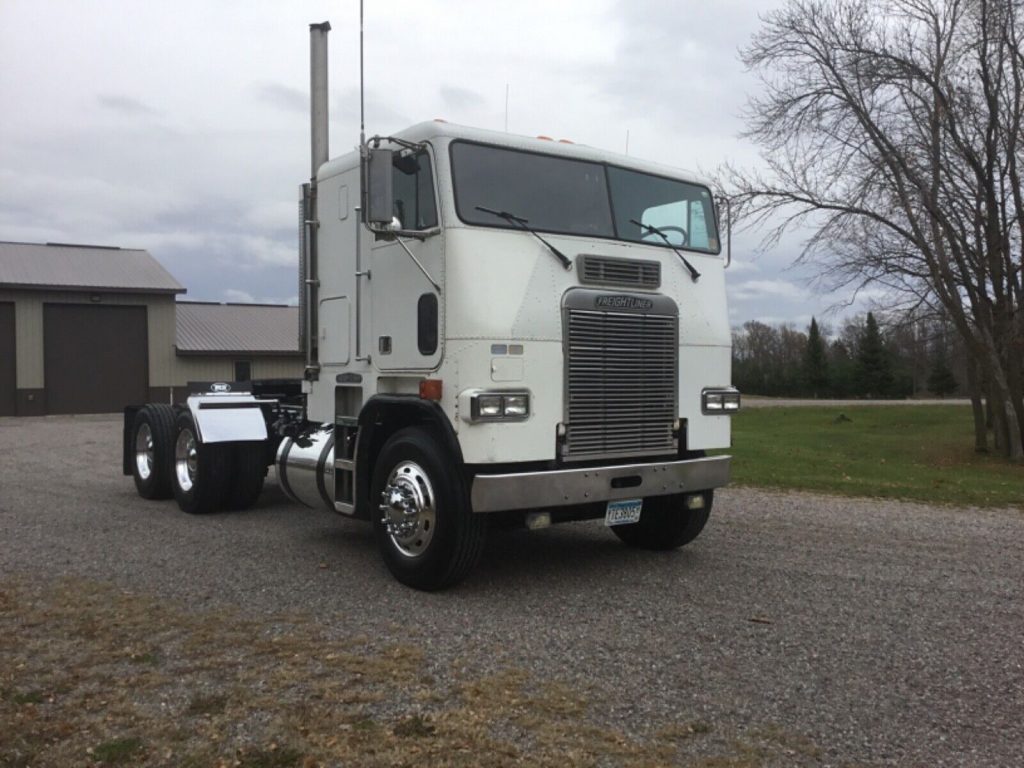 1992 Freightliner FLA Cabover – VERY Low Miles Original Clean-