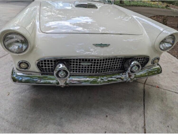 1956 Ford Thunderbird Barn find Collector car Classic Colonial White Tbird