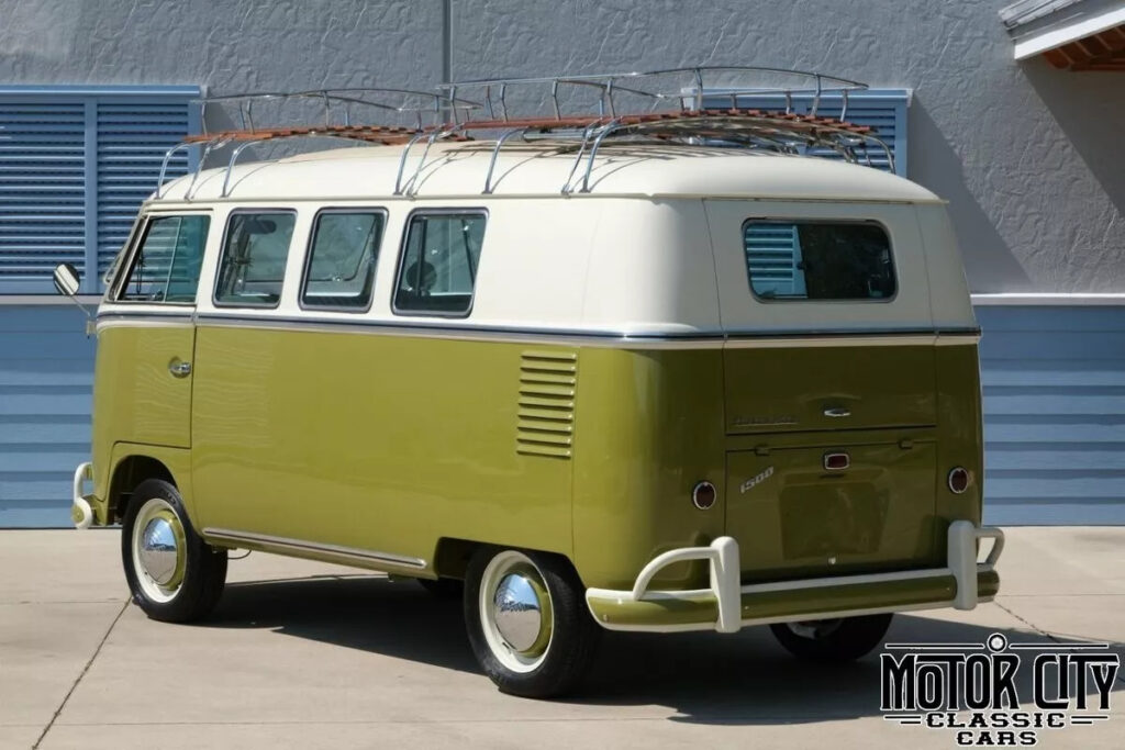 1961 Volkswagen Microbus Passenger