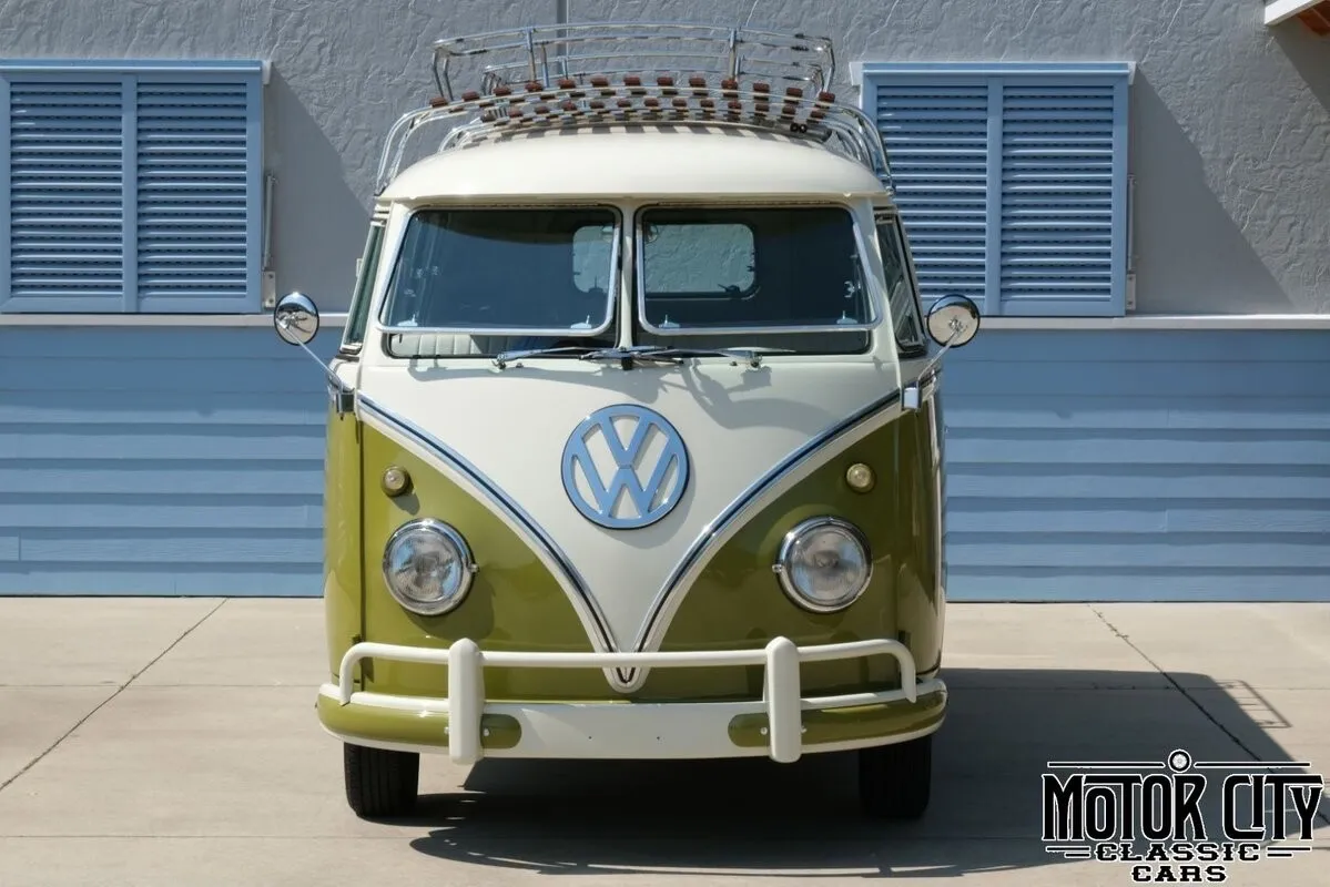 1961 Volkswagen Microbus Passenger