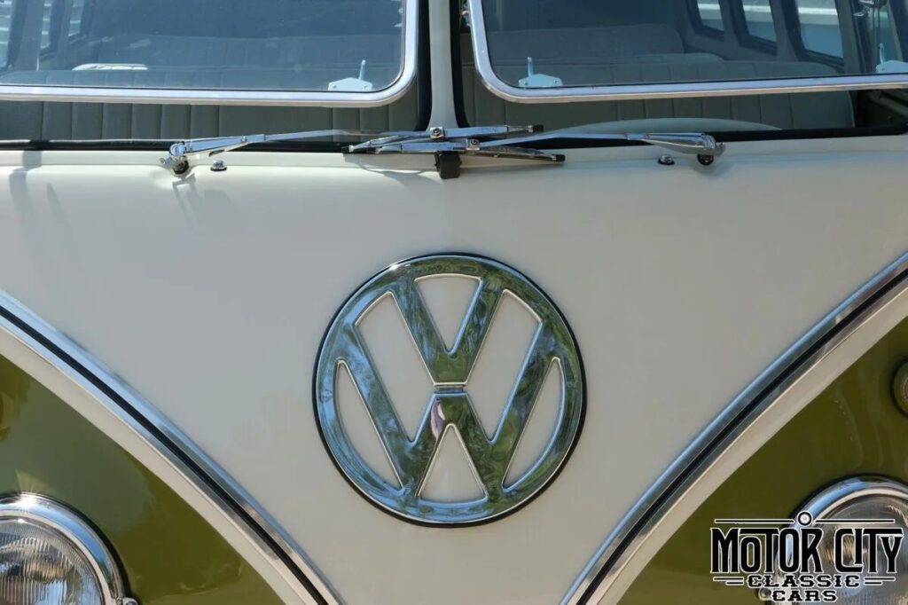 1961 Volkswagen Microbus Passenger