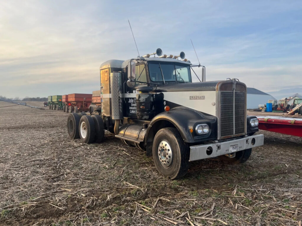 1968 Kenworth W900a