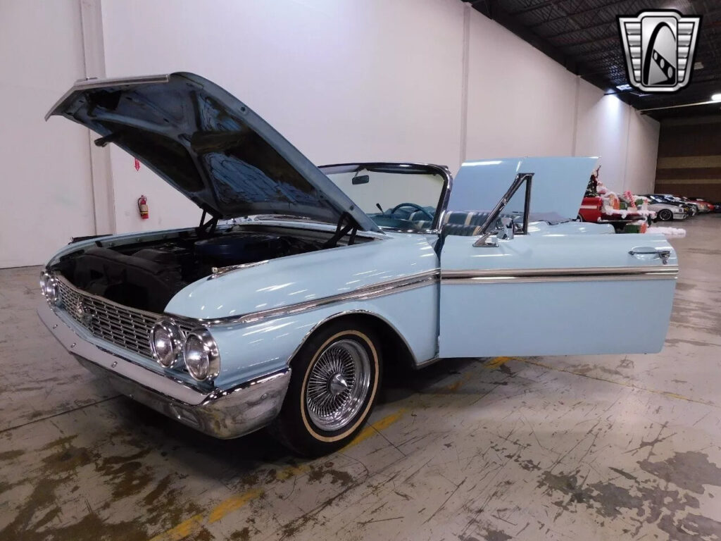 1962 Ford Galaxie Sunliner