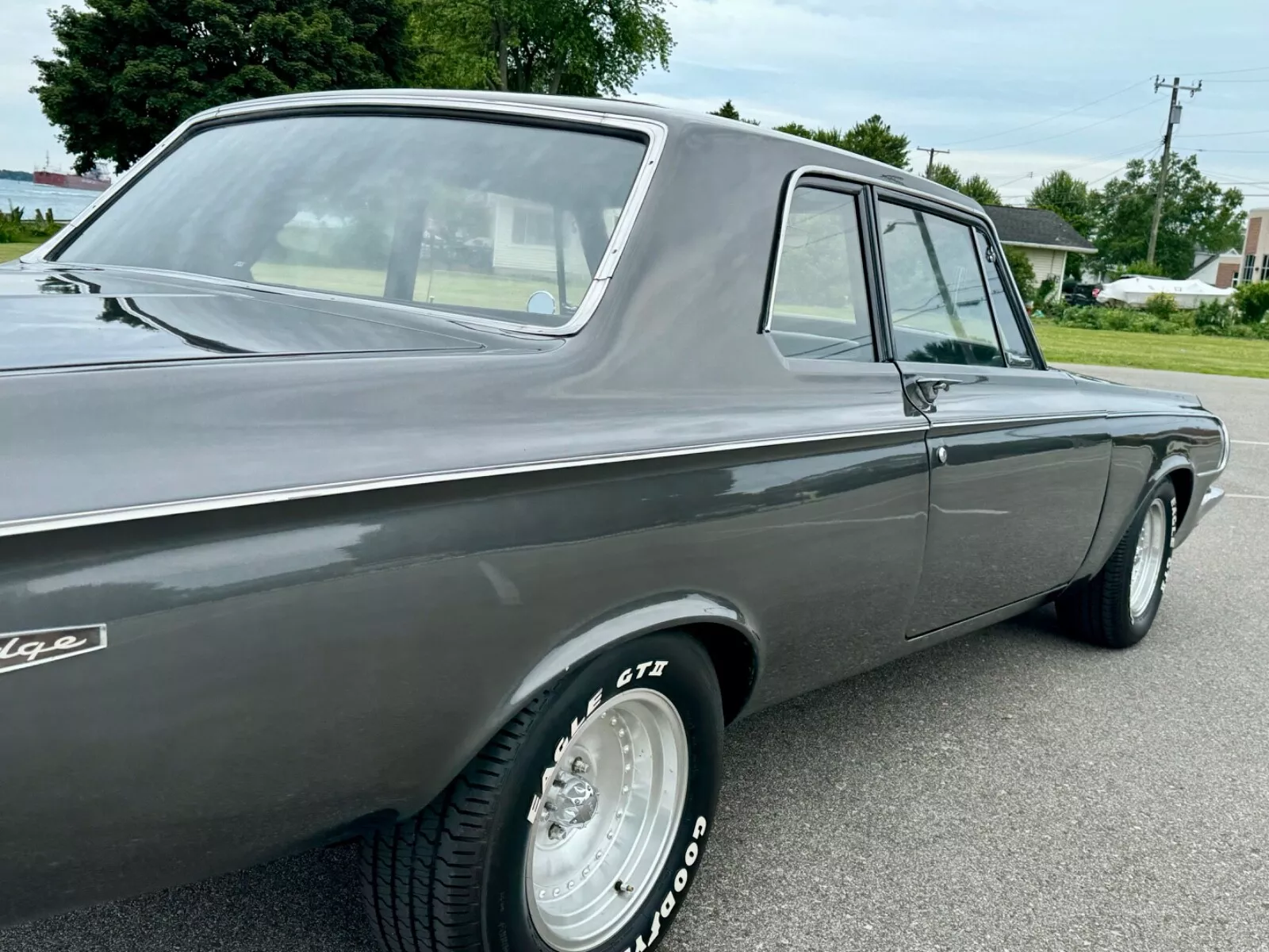 1964 Dodge Polara 330 Trim – 413 Wedge V8 !