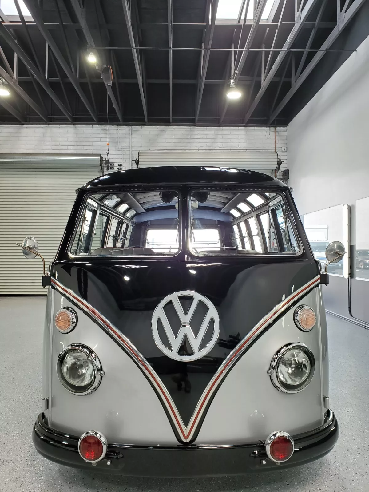 1964 Volkswagen Kombi Bus 21 Window Rag Top