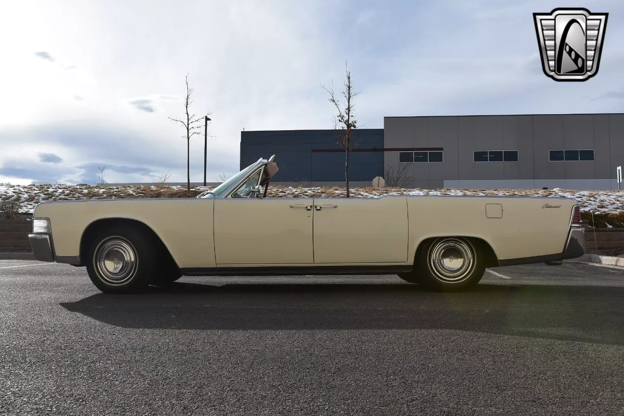 1965 Lincoln Continental Convertible