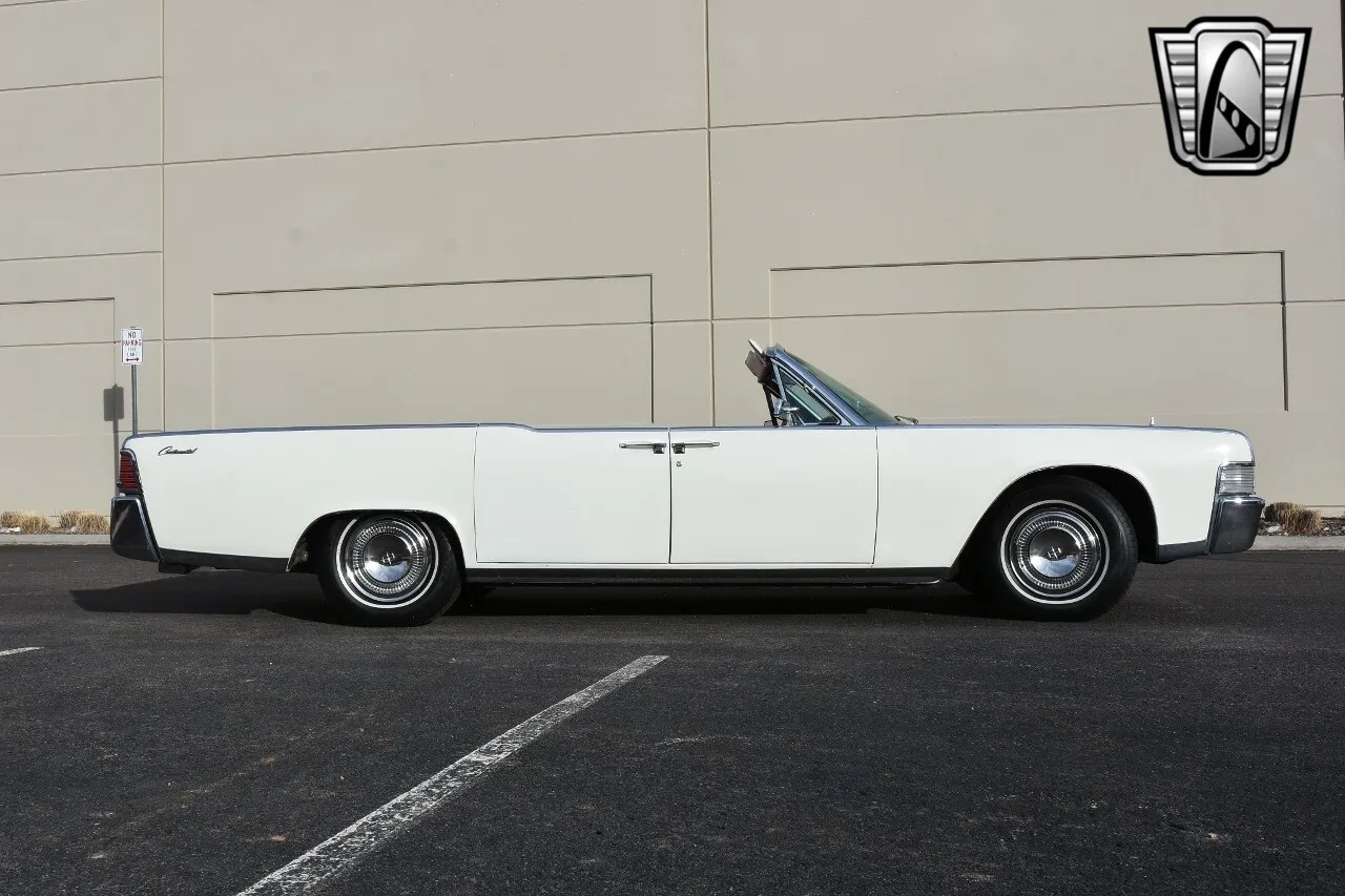 1965 Lincoln Continental Convertible