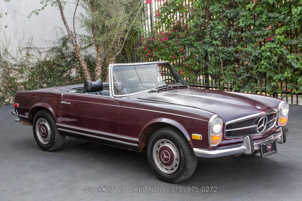 1969 Mercedes-Benz 200-Series