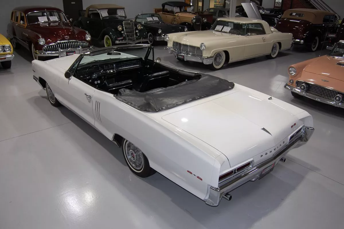 1966 Pontiac 2+2 Convertible