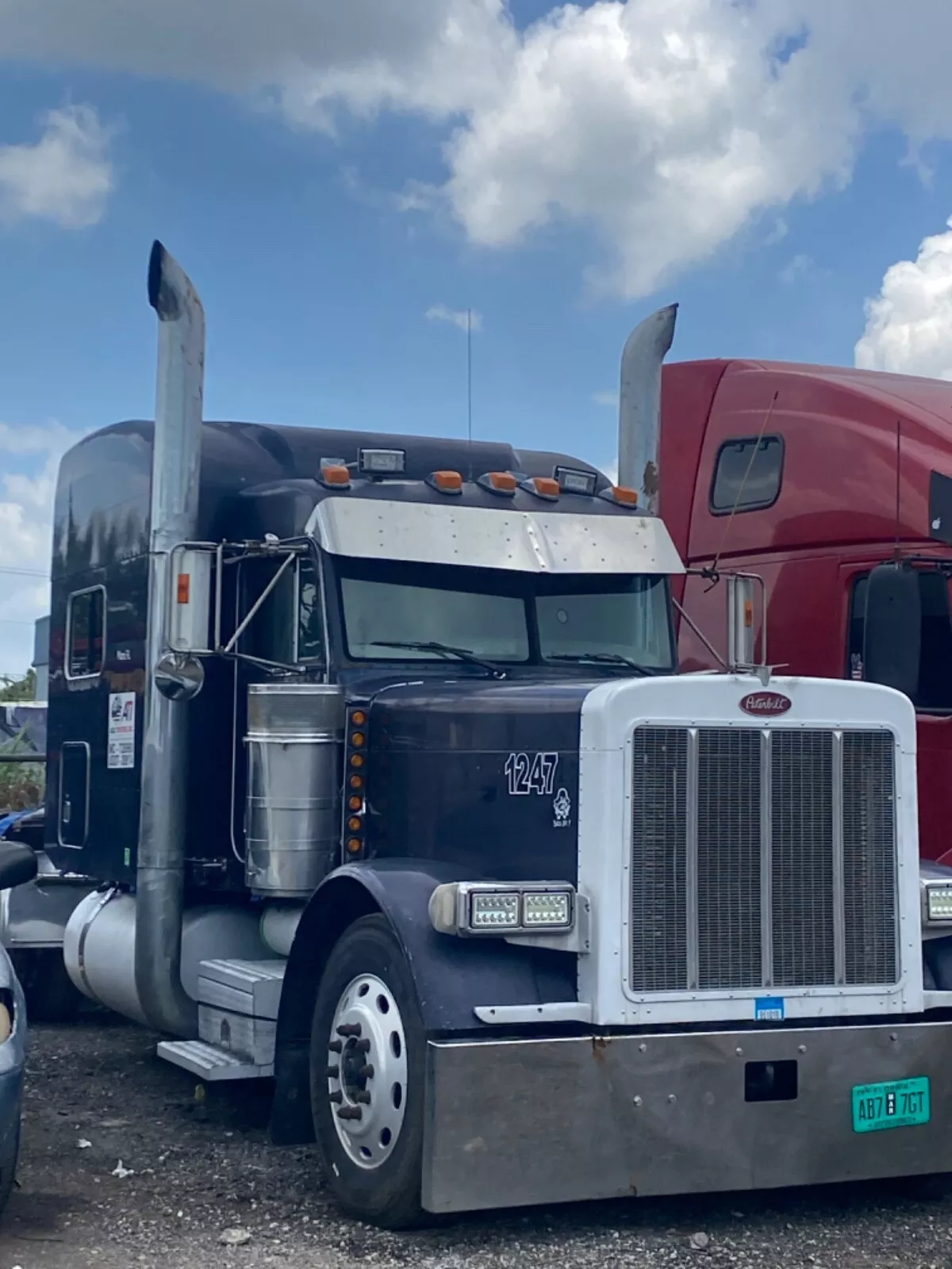 2005 Peterbilt 379exhd, ELD Exempt