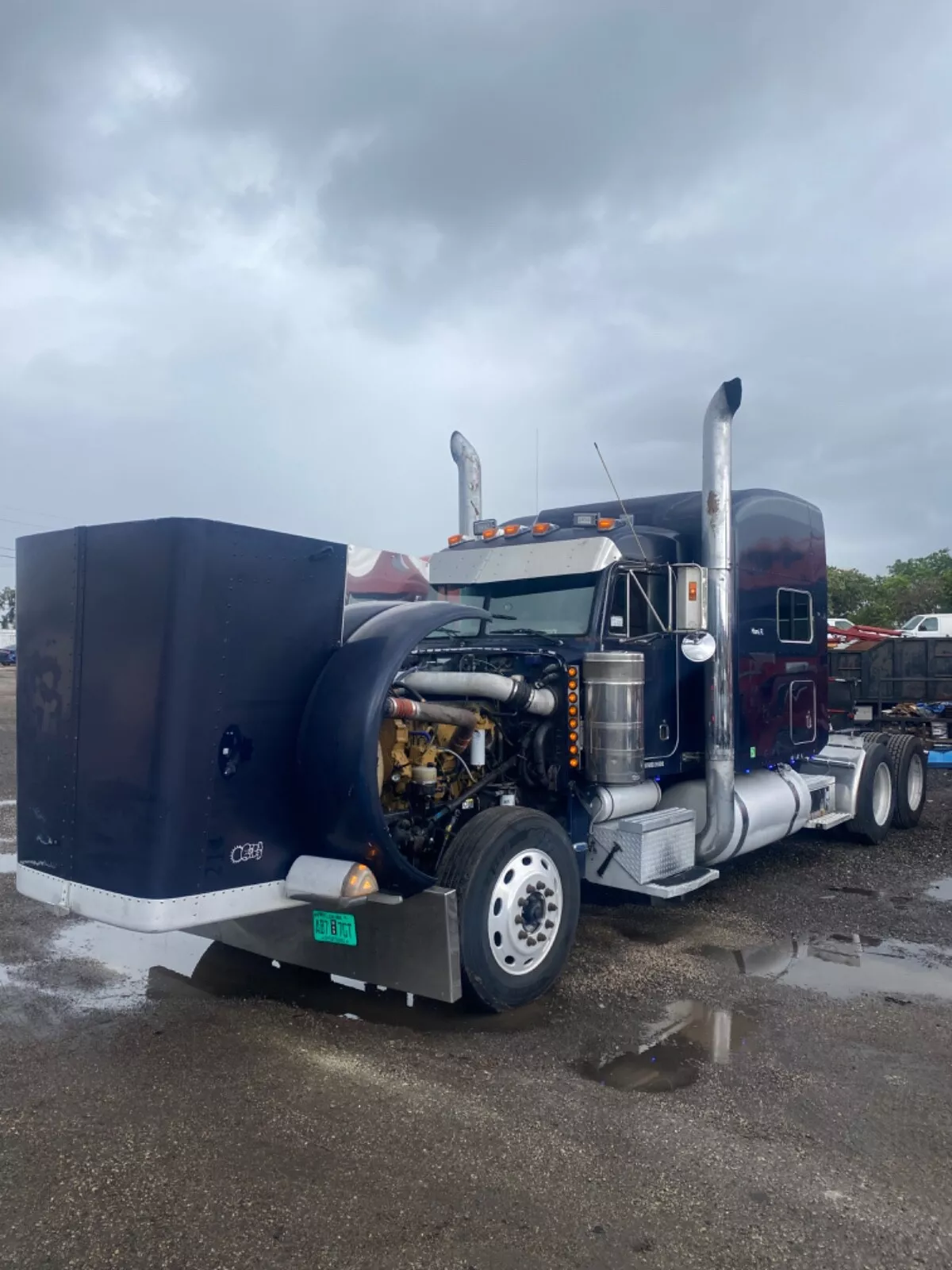 2005 Peterbilt 379exhd, ELD Exempt