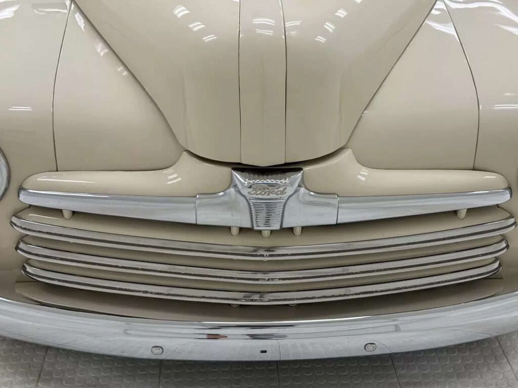 1948 Ford Super Deluxe Coupe