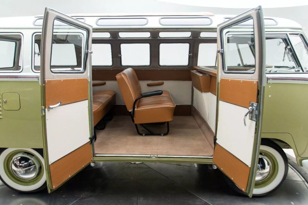 1960 Volkswagen Bus/vanagon 23 Window with Samba Package