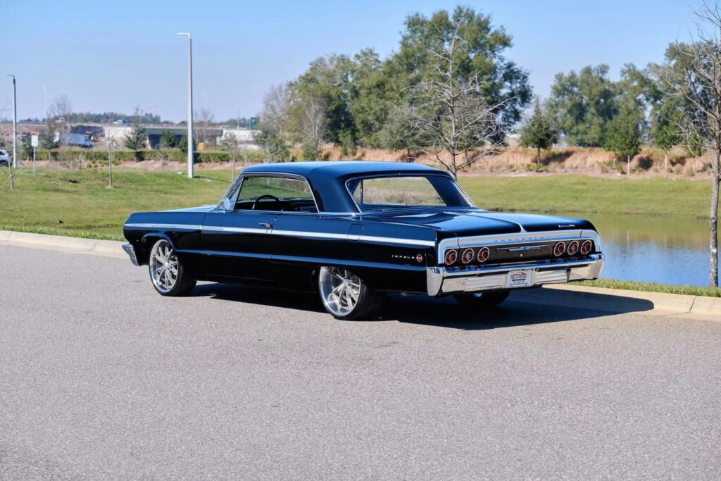 1964 Chevrolet Impala Low Rod, Cold AC