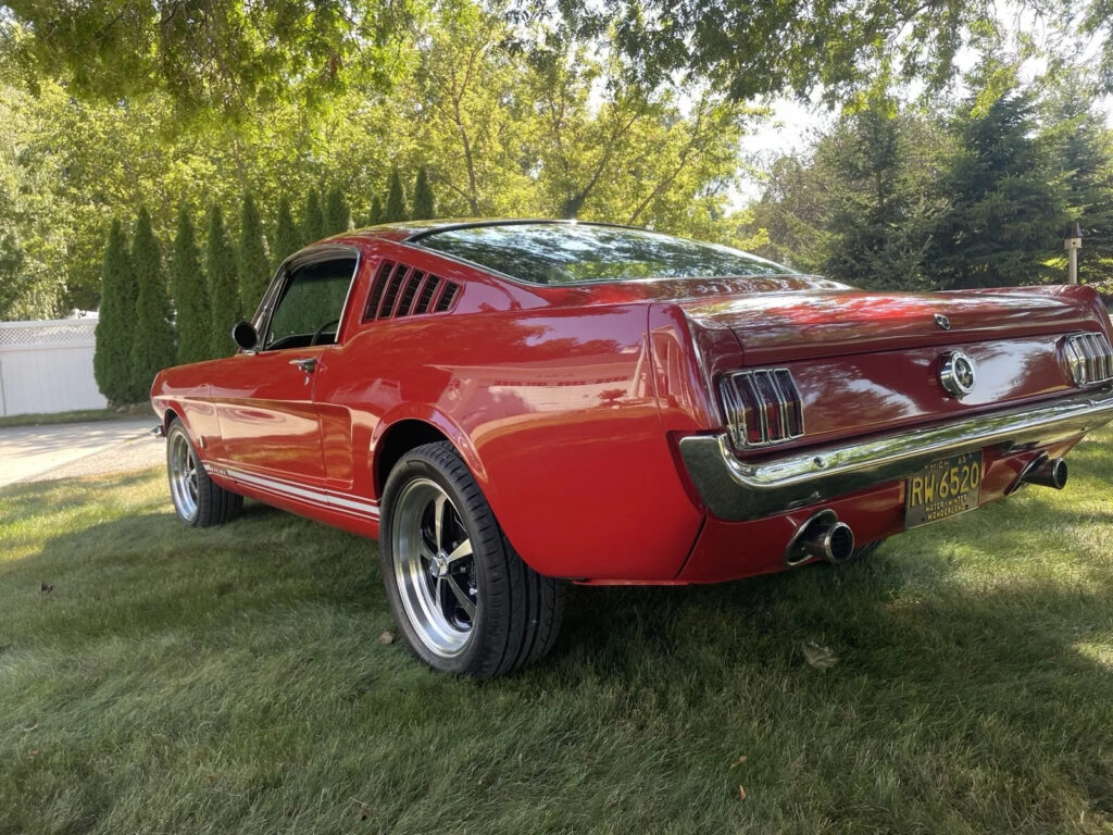 1965 Ford Mustang GT