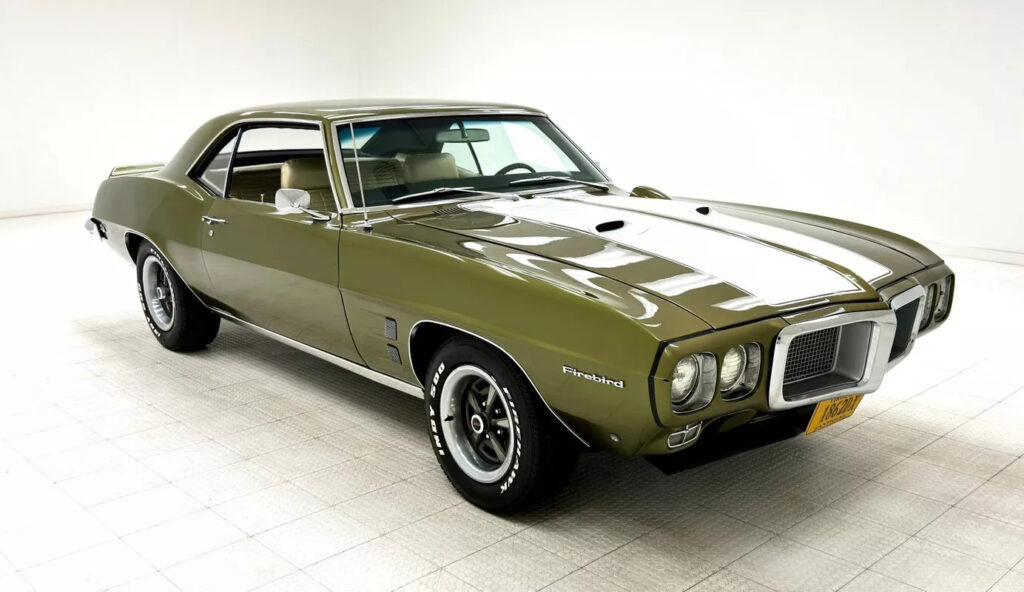 1969 Pontiac Firebird Hardtop