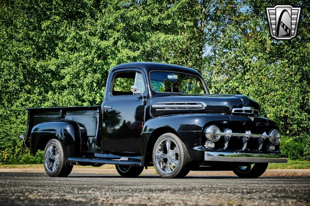 1951 Ford F2