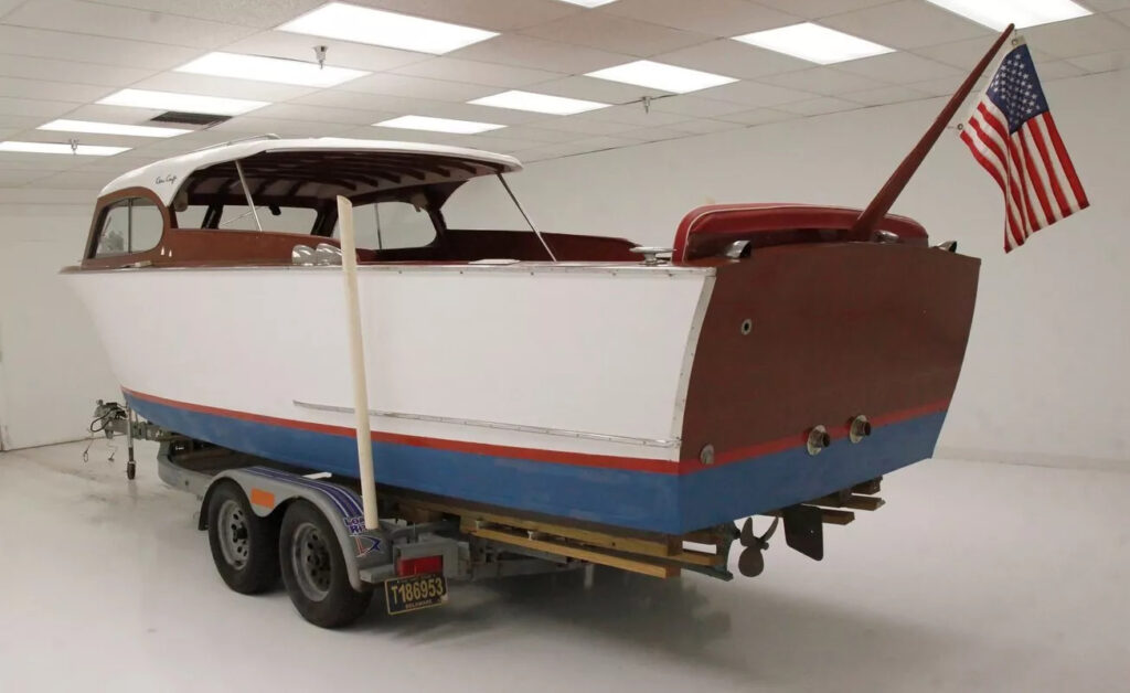 1955 Chris Craft Cruiser 26 Foot 327Q