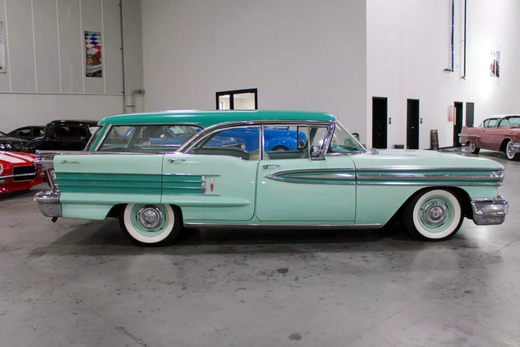 1958 Oldsmobile Eighty-Eight Fiesta Station Wagon