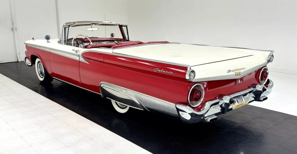 1959 Ford Galaxie Skyliner