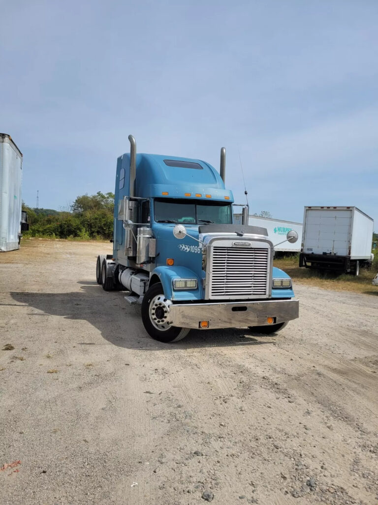 2003 Freightliner Classic xl