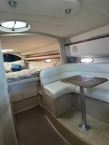 Reduced 1999 Cruiser Yachts 3375 Esprit Fresh Water Kept- 33.5′ Length- Sleeps 6