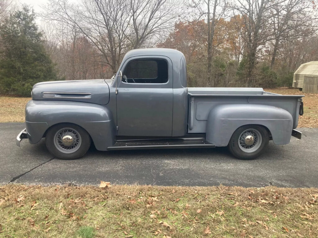 1949 Ford Pickups